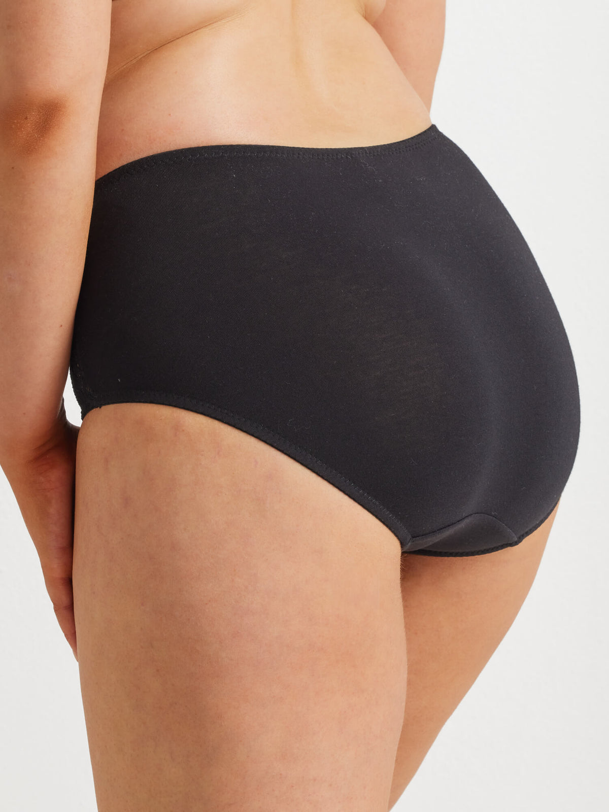 219 Daily Essentials Stretch Cotton & Lace Full Brief Underwear in Black by Kayser Lingerie