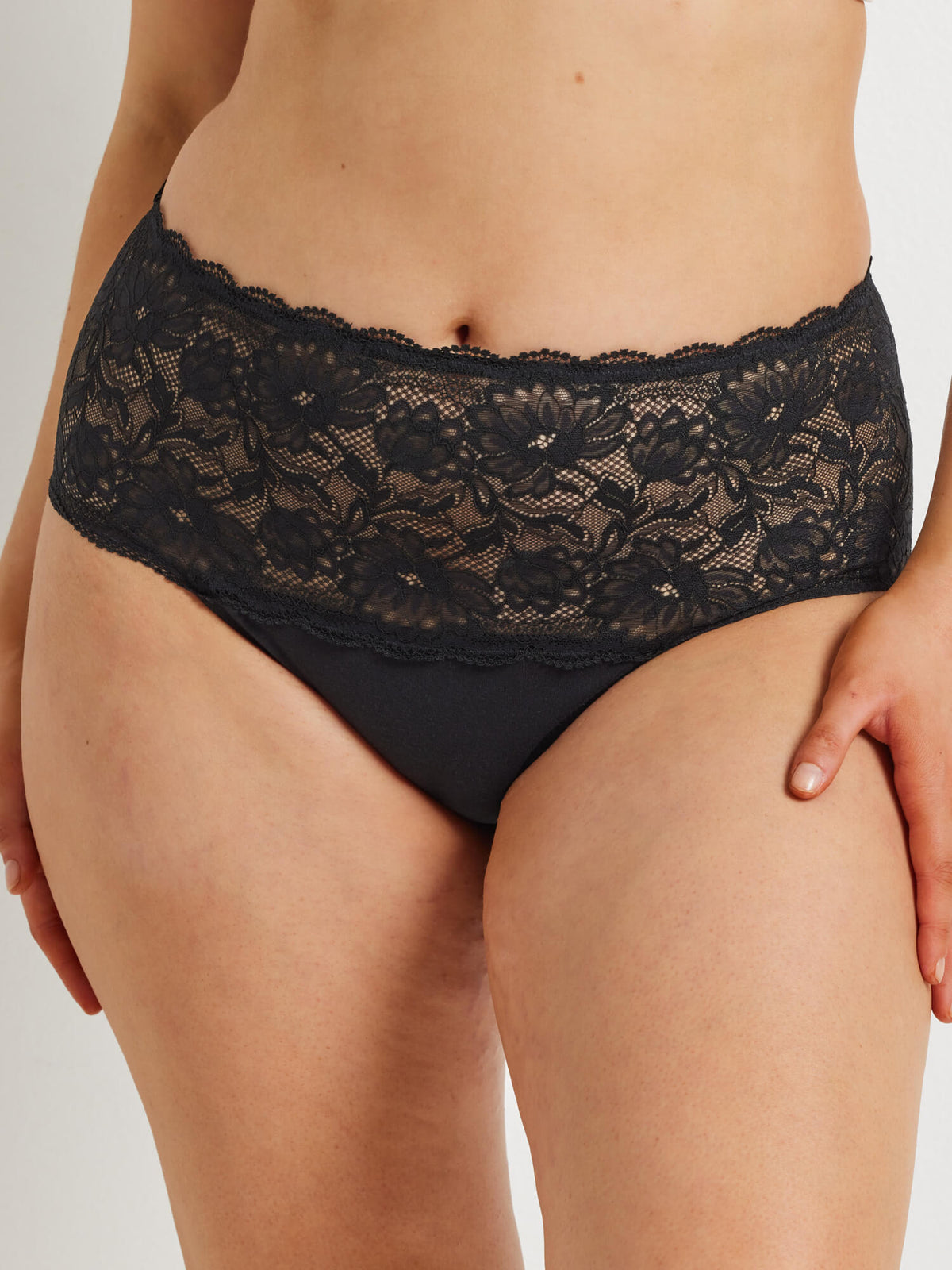 2 Pack Daily Essentials Cotton & Floral Lace Full Brief in Black by Kayser Lingerie
