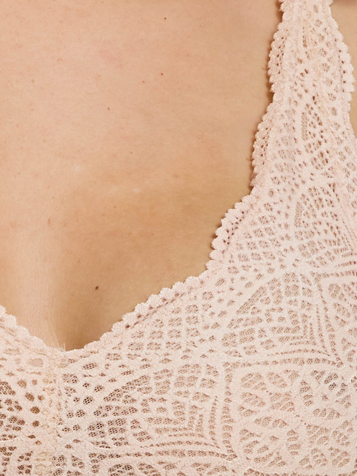 Daily Essentials Helen Micro & Geo Lace Cami (465G)