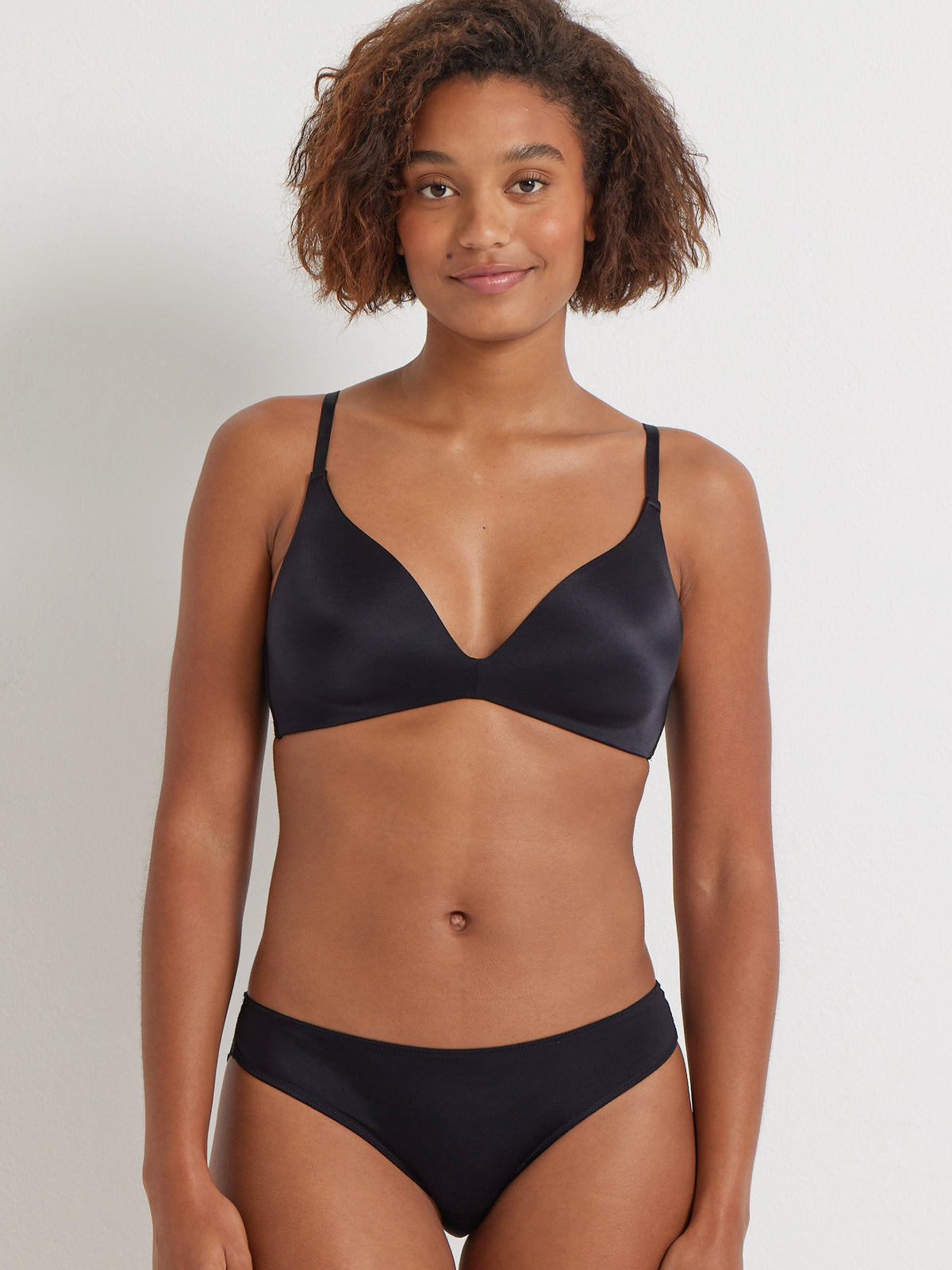 Total Comfort First Fit Wirefree Plunge Bra