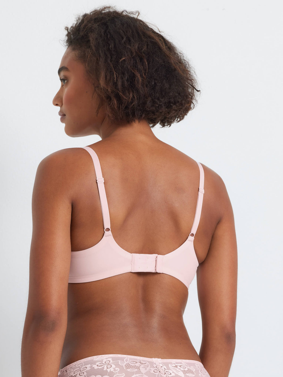 Total Comfort Smooth Comfort T-Shirt Bra in Baby Pink by Kayser Lingeie