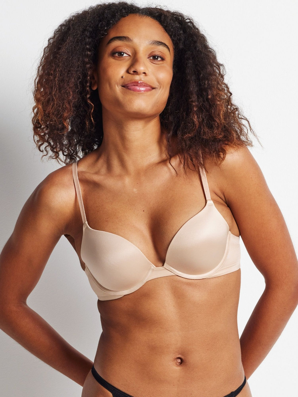 Brazilian Smooth Push-Up Bra in Rugby Tan with plunge neckline