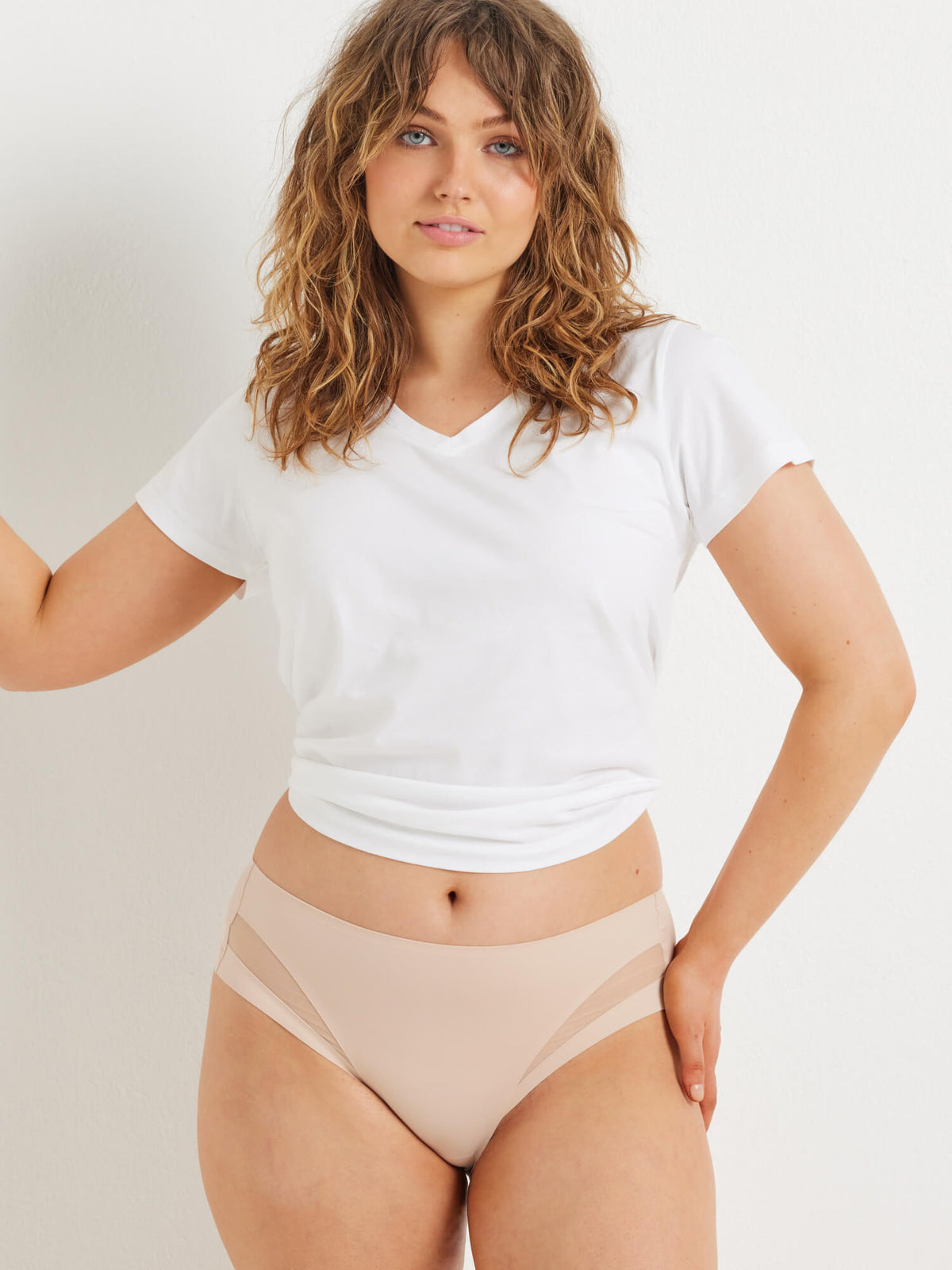 Sleek & Smooth High Cut in Blush - Kayser Lingerie