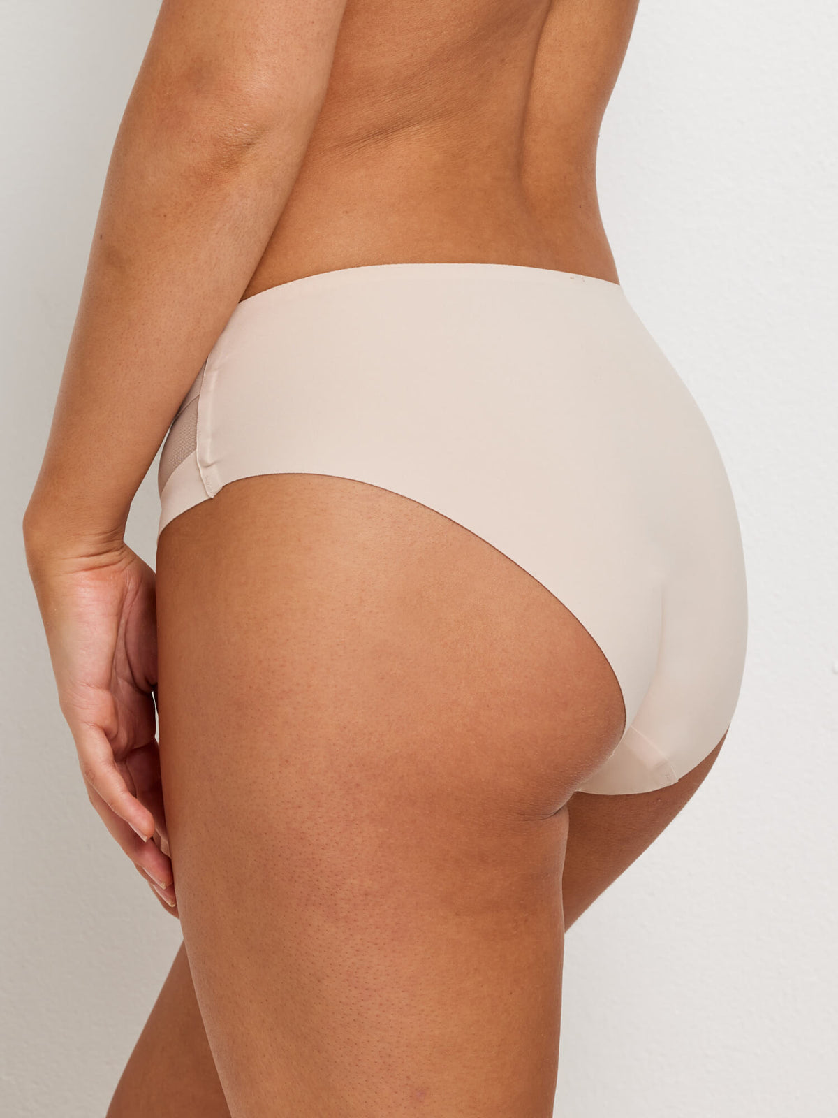 Sleek & Smooth High Cut in Blush - Kayser Lingerie