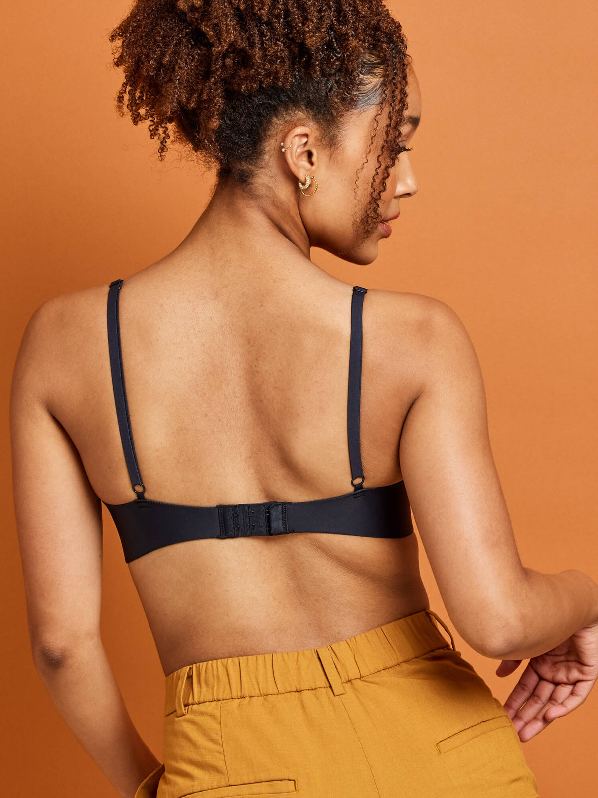 Best-selling Seamless Black T-shirt Bra by Kayser Lingerie