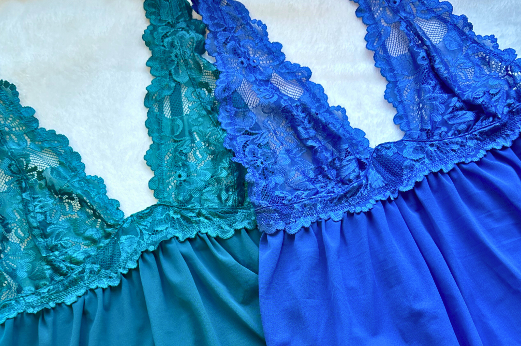 Chemise, please!