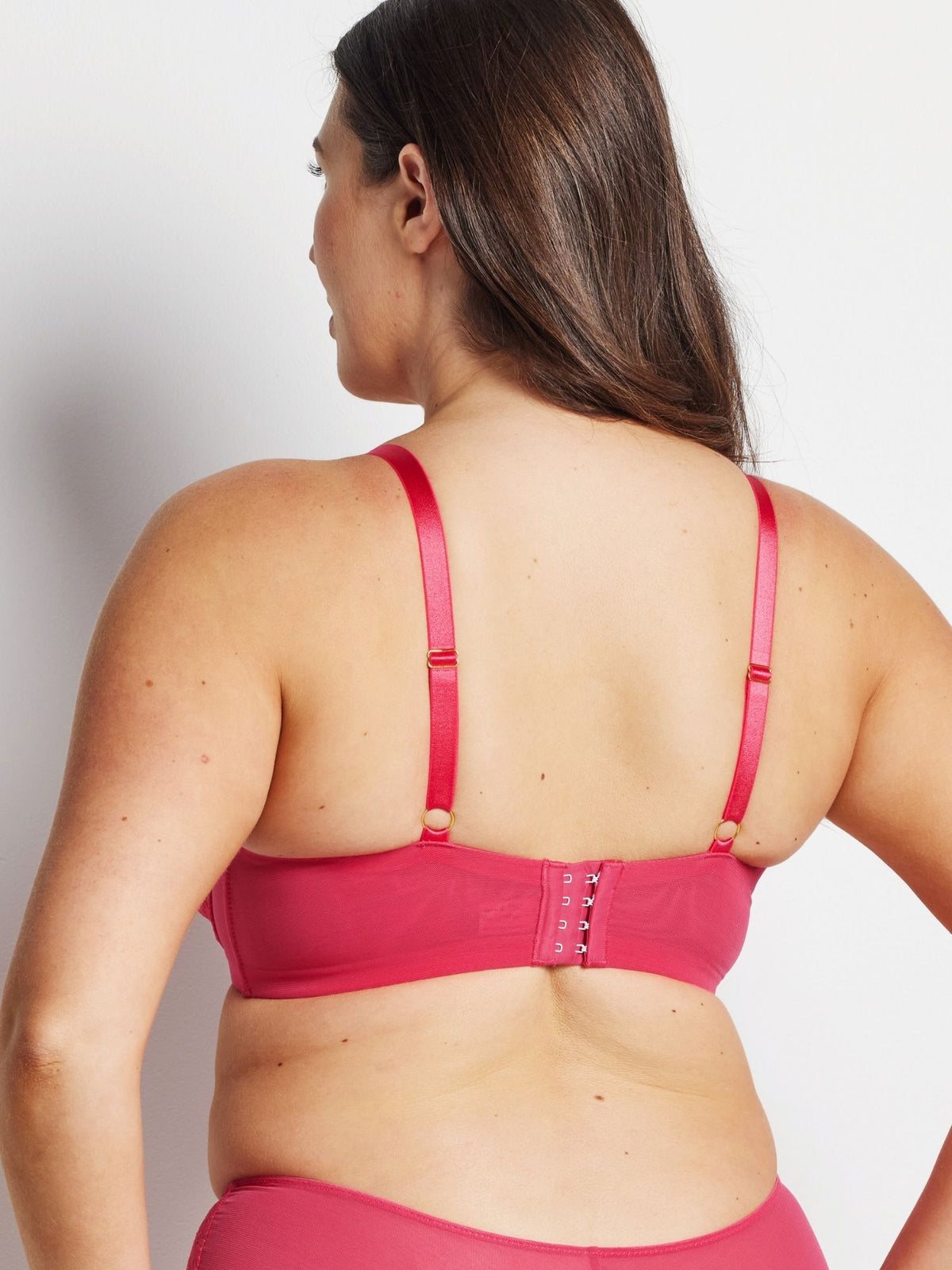 Kayser After Dark Cosmic Nights Full Busted Bra in Raspberry Pink – back view showing wide straps and lace band