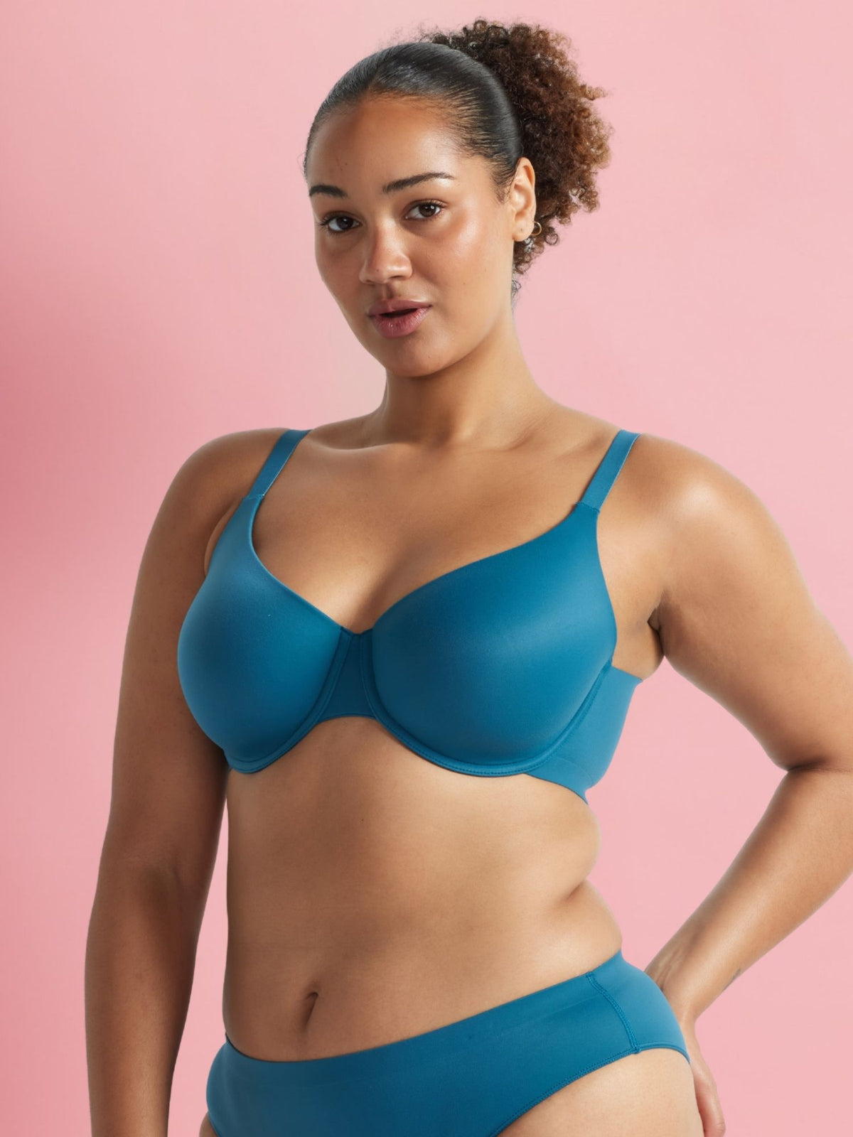 Front view of the Kayser Alive T-Shirt Bra in Blue Coral featuring smooth, seamless cups designed for everyday wear.