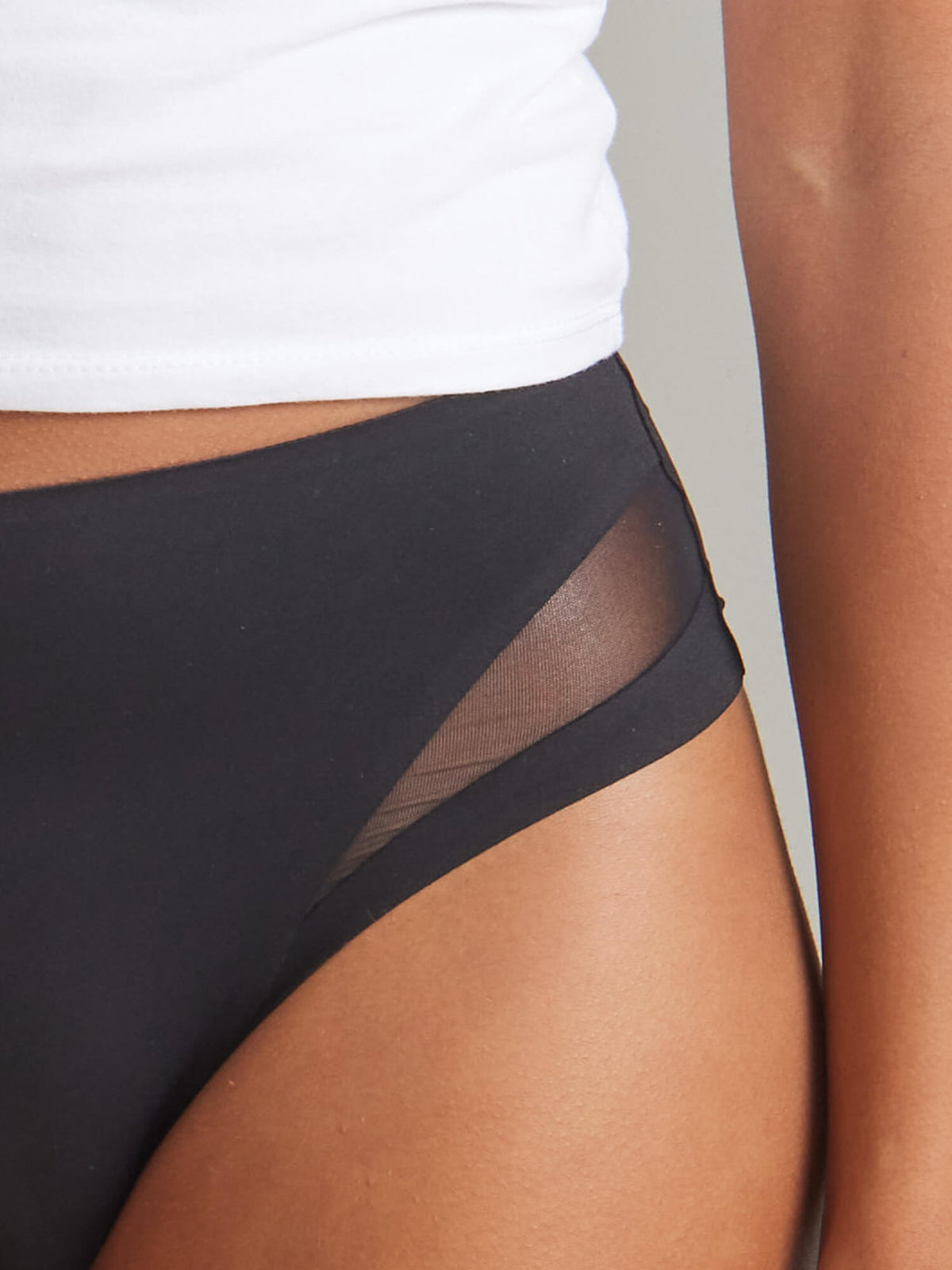 Sleek &amp; Smooth High Cut Underwear in Black - Kayser Lingerie