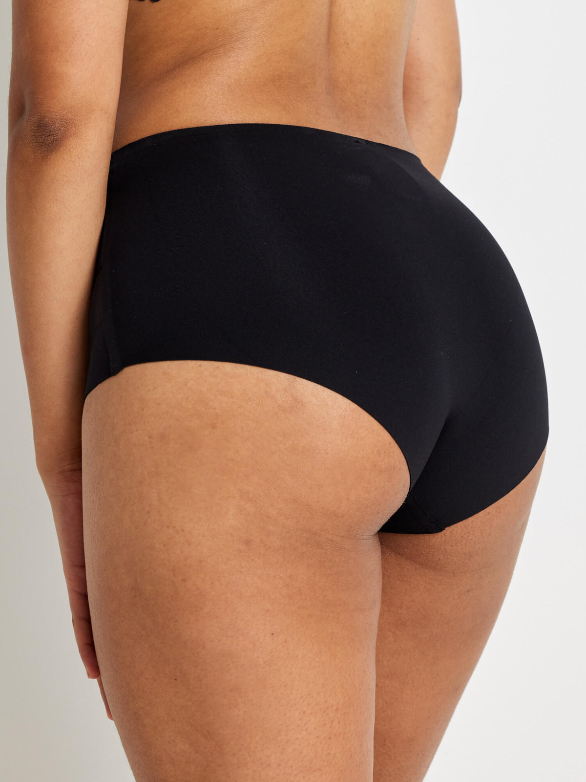 Sleek &amp; Smooth Full Brief Underwear in Black in Kayser Lingerie